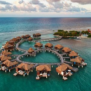 Sandals Royal Caribbean All Inclusive Resort & Private Island - Couples Only